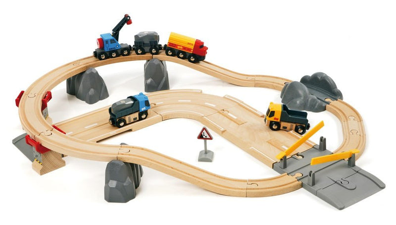 Brio World Roads & Rails Set Of Charging Piedras, Tren 33210