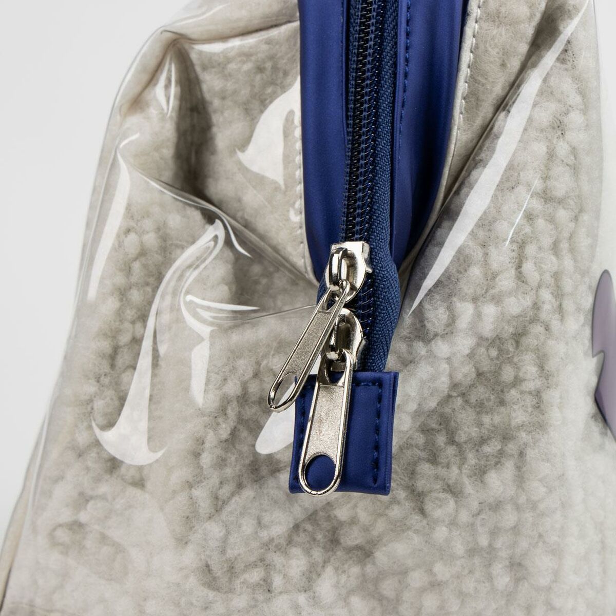 V6H241F9108F815E9C4318152988656D37ER4924882P4