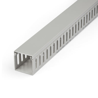StarTech.com Canaleta Cableado With Slot Abierta And Cover 50MM An X 50MM - 2M Lar - Ranuras 8MM, Cover Pvc — image 1