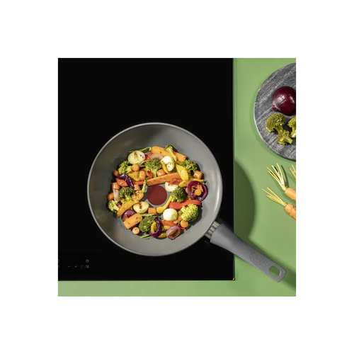 Tefal Frying Pan C4261943 Renewal 28 Cmt Wok Pan — image 1